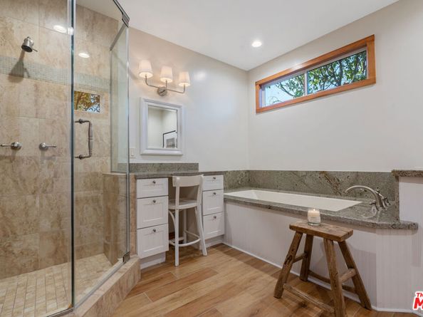 4958 Carpenter Avenue, Valley Village CA 91607