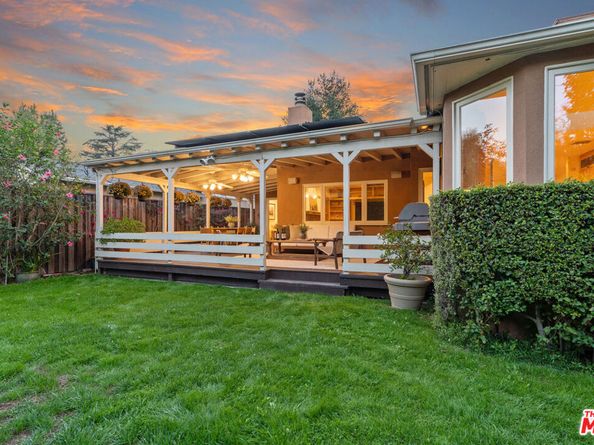 4958 Carpenter Avenue, Valley Village CA 91607