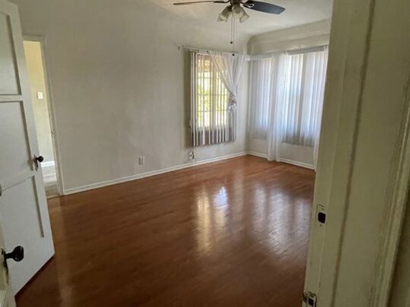 4010 W Adams Boulevard, Los Angeles CA 90018