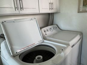 4010 W Adams Boulevard, Los Angeles CA 90018