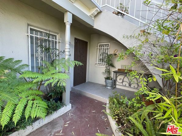 4010 W Adams Boulevard, Los Angeles CA 90018