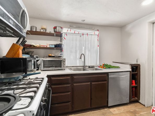 7312 Bright Avenue  A, Whittier CA 90602