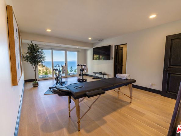 21607 Rambla Vista, Malibu CA 90265