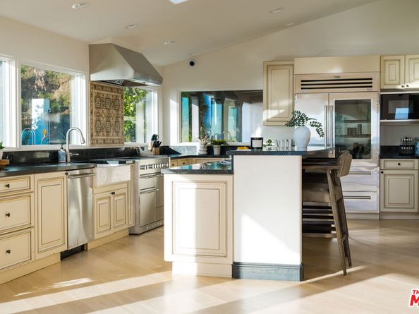 21607 Rambla Vista, Malibu CA 90265