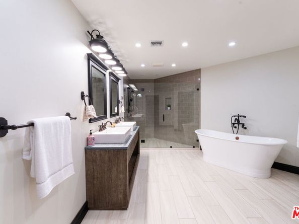 21607 Rambla Vista, Malibu CA 90265