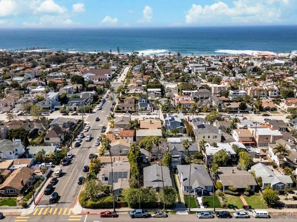7310 Fay Ave, La Jolla CA 92037