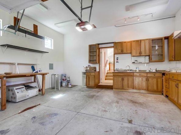 3566 Albatross St, San Diego CA 92103