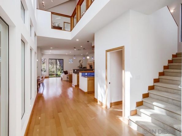 3566 Albatross St, San Diego CA 92103