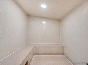 700 W E St 403, San Diego CA 92101