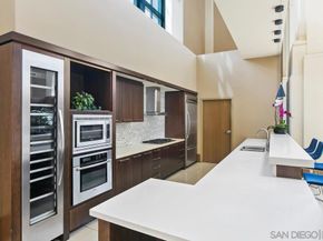 700 W E St 403, San Diego CA 92101