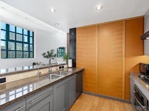 700 W E St 403, San Diego CA 92101