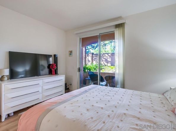 18650 Caminito Cantilena 291, San Diego CA 92128