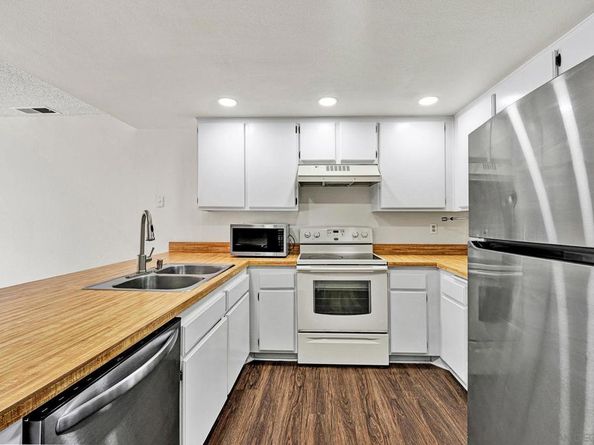 5288 Caminito Aruba, San Diego CA 92124