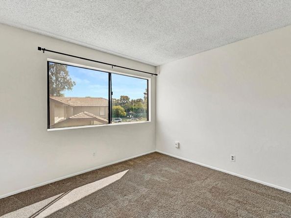 5288 Caminito Aruba, San Diego CA 92124