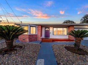 6496 Cleo St, San Diego CA 92115