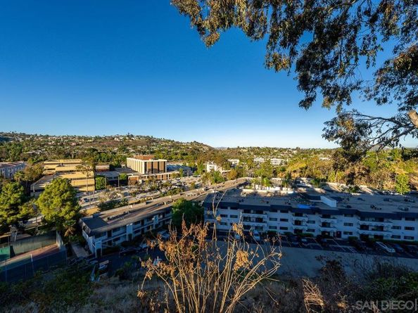 6496 Cleo St, San Diego CA 92115