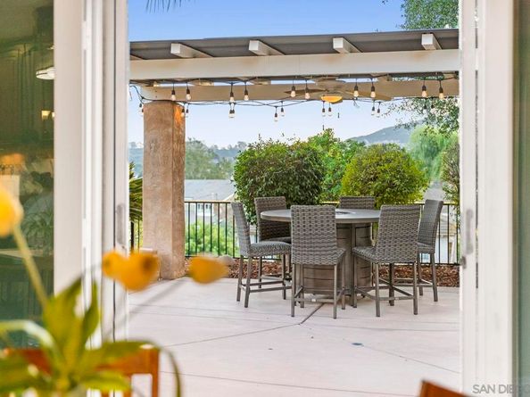 11409 Duenda Rd, San Diego CA 92127