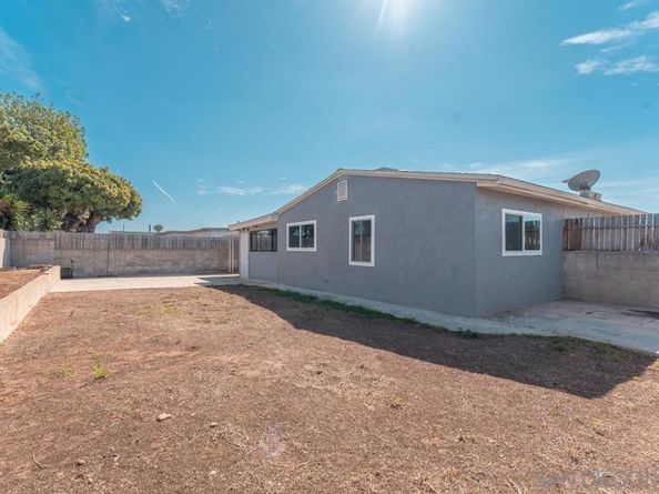 3112 Luna Ave, San Diego CA 92117