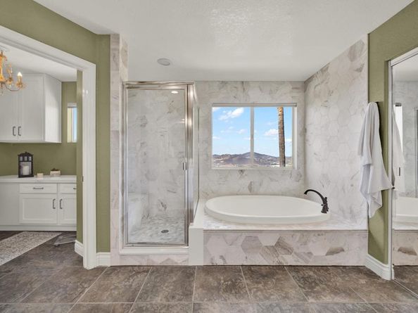 2157 Woodland Heights Gln, Escondido CA 92026