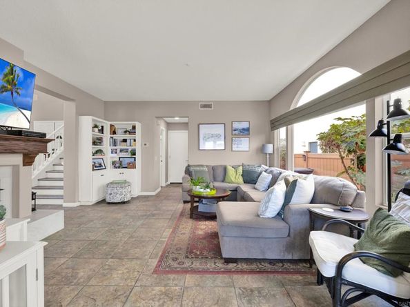 2157 Woodland Heights Gln, Escondido CA 92026