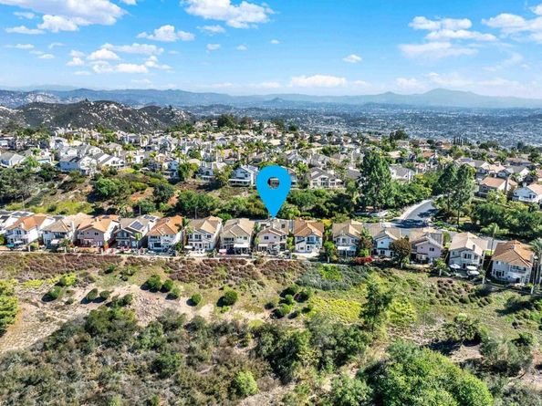 2157 Woodland Heights Gln, Escondido CA 92026