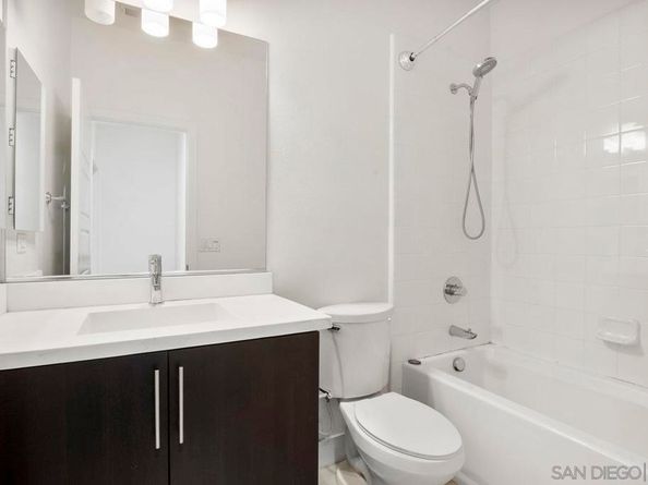 2472 Aperture Circle, San Diego CA 92108