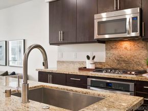 2472 Aperture Circle, San Diego CA 92108