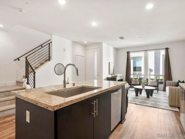 2472 Aperture Circle, San Diego CA 92108