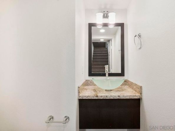 2472 Aperture Circle, San Diego CA 92108