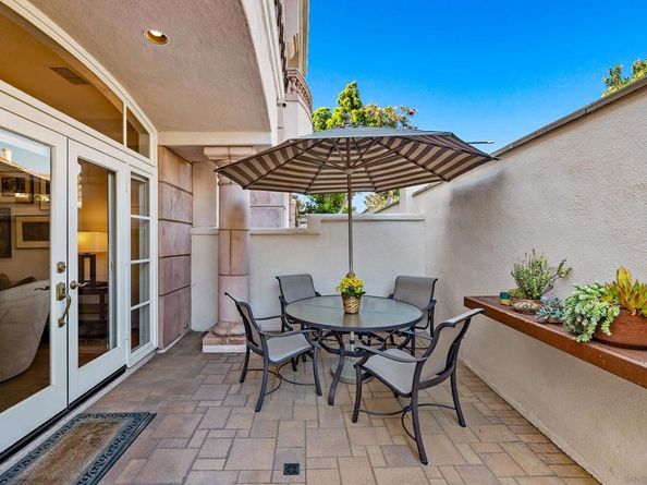 5310 Renaissance Ave, San Diego CA 92122