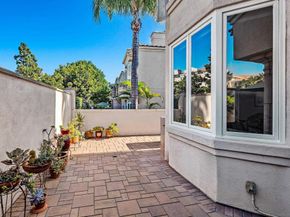 5310 Renaissance Ave, San Diego CA 92122