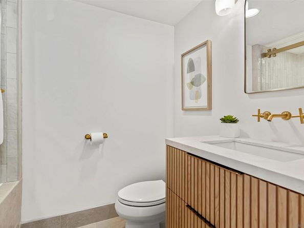 229 Bonair Street, La Jolla CA 92037