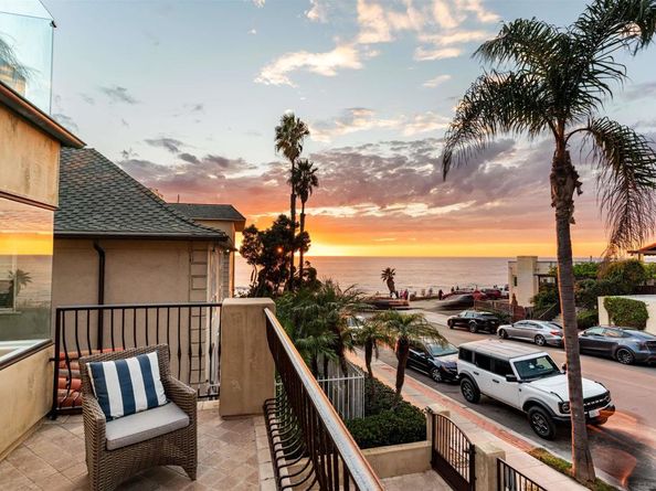 229 Bonair Street, La Jolla CA 92037
