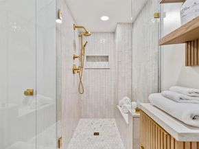 229 Bonair Street, La Jolla CA 92037