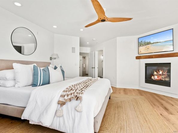 229 Bonair Street, La Jolla CA 92037