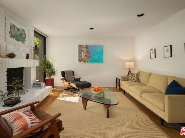 859 S Bundy Drive, Los Angeles CA 90049