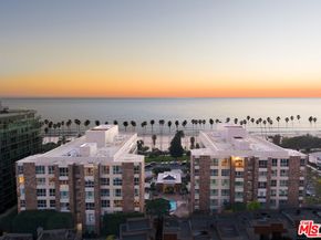 515 Ocean Avenue NPH B, Santa Monica CA 90402