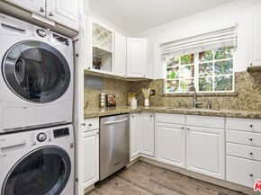 1337 Berkeley Street 6, Santa Monica CA 90404