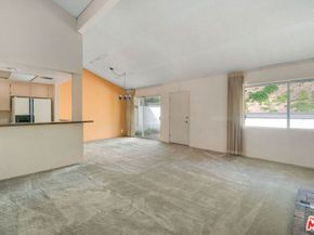 17105 Palisades Circle, Pacific Palisades CA 90272