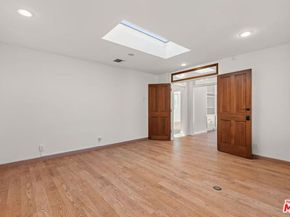 2951 Lincoln Boulevard, Santa Monica CA 90405