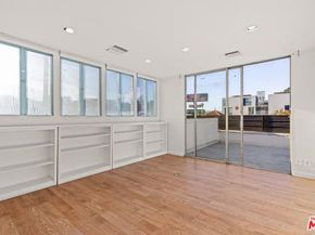 2951 Lincoln Boulevard, Santa Monica CA 90405