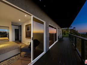 5690 Hill Oak Drive, Los Angeles CA 90068