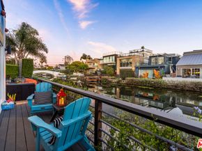 225 Carroll Canal, Venice CA 90291