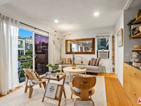 225 Carroll Canal, Venice CA 90291