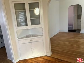 3766 Cimarron Street, Los Angeles CA 90018