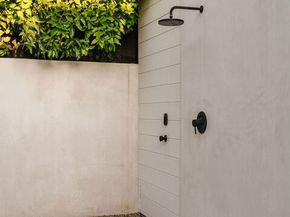 2418 Walnut Avenue, Venice CA 90291