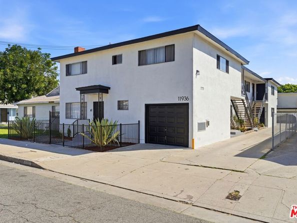 11936 Grevillea Avenue, Hawthorne CA 90250