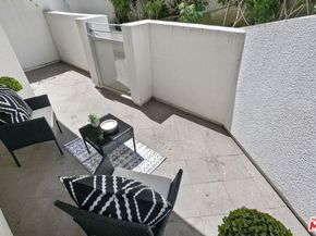 171 N Church Lane 619, Los Angeles CA 90049