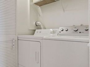 171 N Church Lane 619, Los Angeles CA 90049