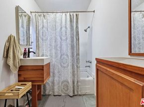 1817 W Burbank Boulevard, Burbank CA 91506